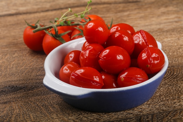 Pickled cherry tomatoes