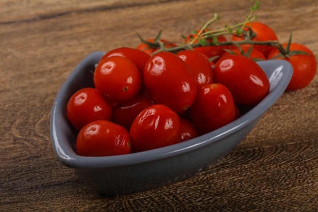 Pickled cherry tomatoes