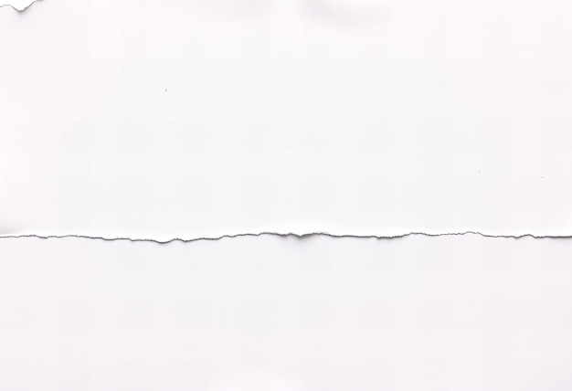 Photo a piece of paper that has a crack in it