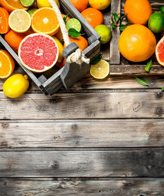 Pieces of fresh citrus in the box