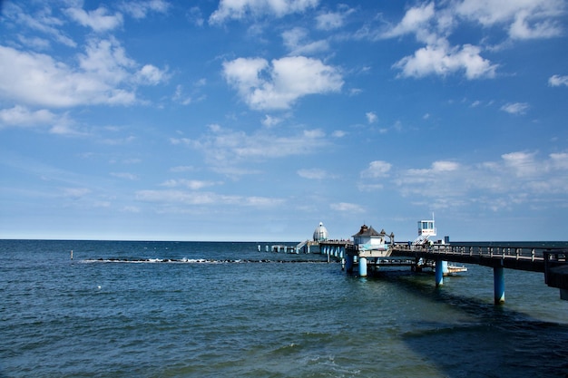 Photo pier of the city binz on rugen island