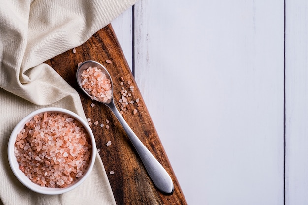 Pink himalayan salt