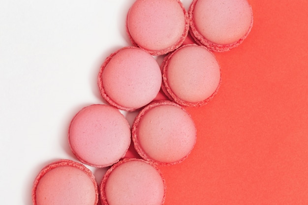 Pink macarons cakes