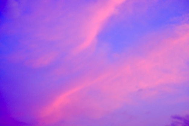 Pink purple skyevening dusk cloud on sunset idyllic nature cloud dramatic sunlight with majestic