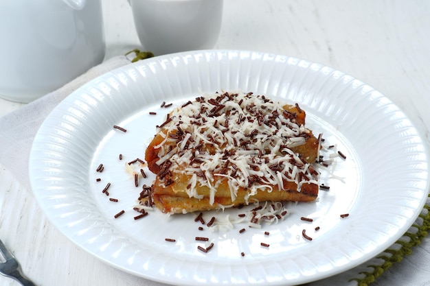 Pisang bakar Coklat Keju-Grilled Banana Chocolate Cheese serve with chocolate sprinkles and cheese