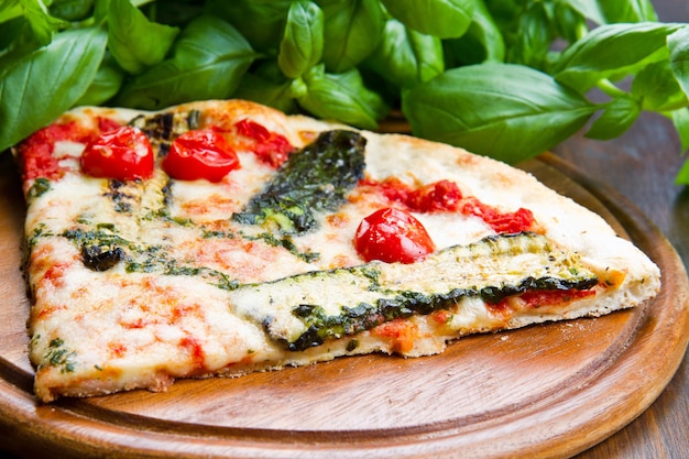 Pizza with grilled vegetables