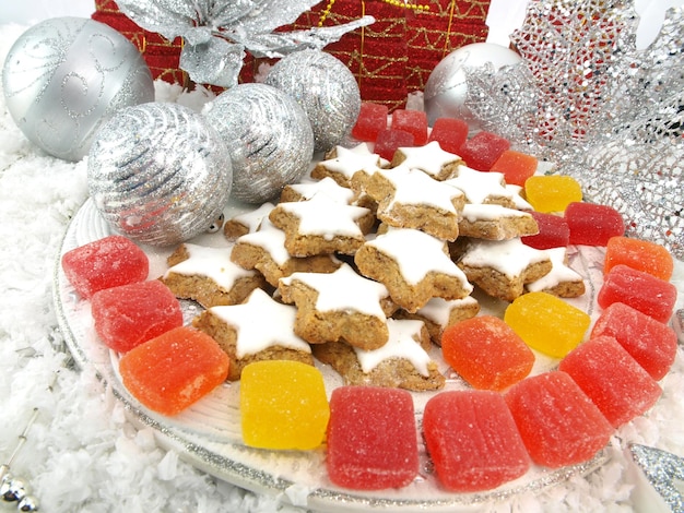 A plate of cookies with stars and stars on it