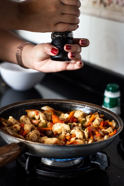 Pollo salteado con Verduras