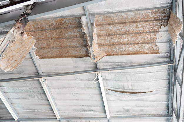 Polyethylene foam expires of metal sheet roof