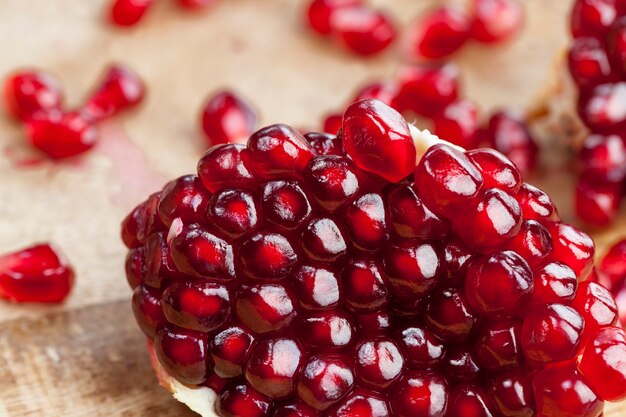 pomegranate seeds 