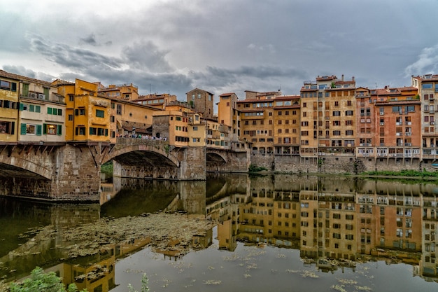 Ponte vecchio florence reflection bridge panorama cityview