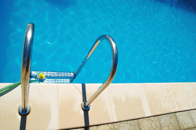 Pool stairs