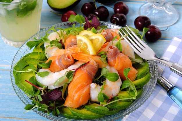 Prawn and smoked salmon summer salad 