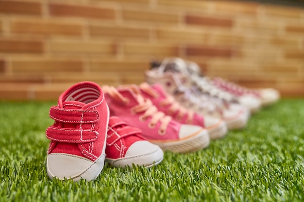 Pregnancy announcement with sneakers