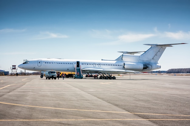 Preparation of a passenger aircraft for flight