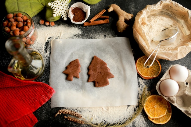 The process of making christmas cookiesHomemade cookies gingerbread cookie on Christmas