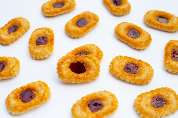 Puff pastry cookies filled with jam