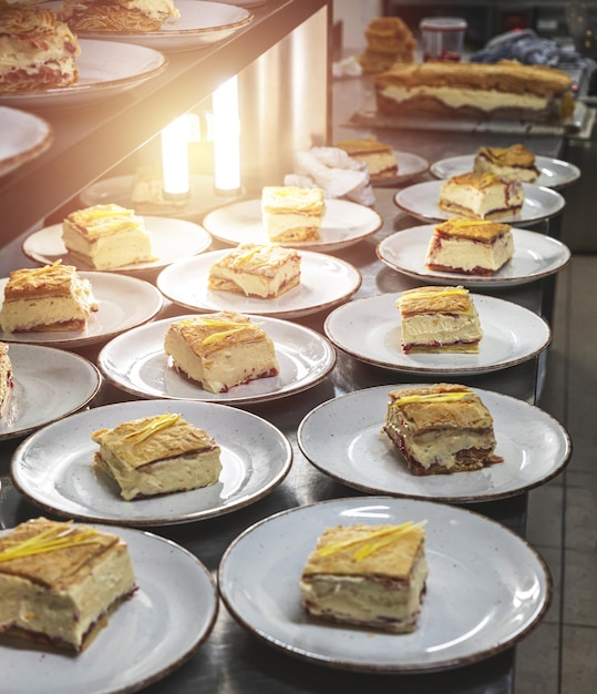 Puff pastry filled with vanilla cream