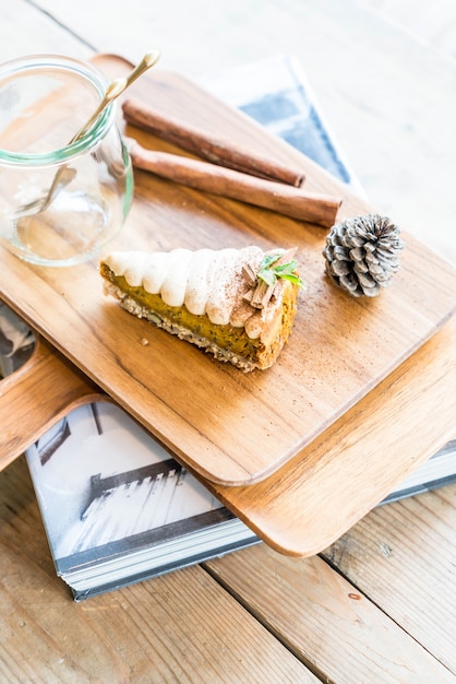 pumpkin pie cake