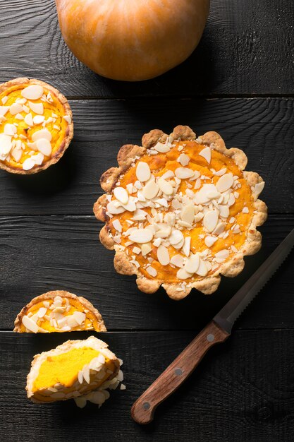 Pumpkin pie with almond slices