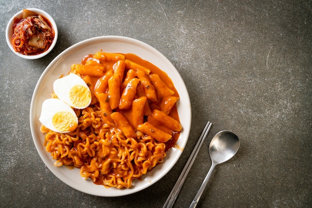 Rabokki (Ramen or Korean instant noodle and Tteokbokki) in spicy korean sauce. Korean food style