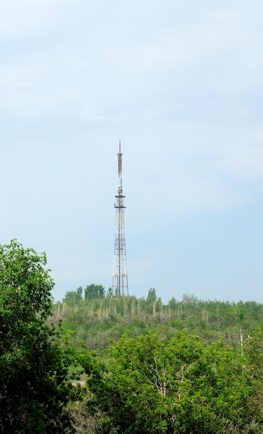 Photo a radio, tv and cell phone communications tower