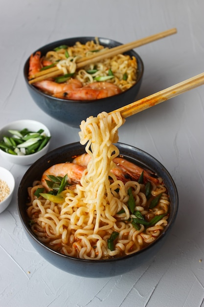 Ramen soup with prawns and green onions