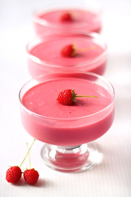 Raspberry dessert with cream cheese