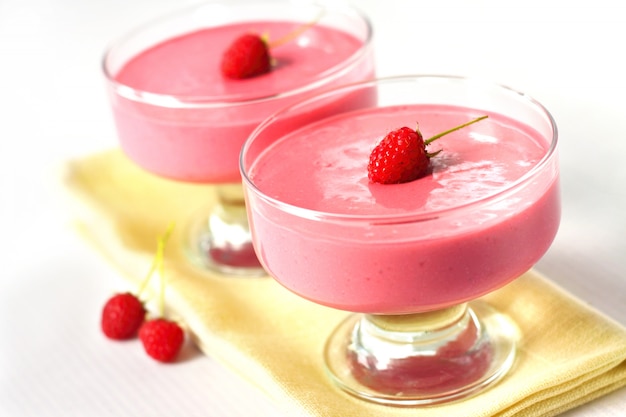 Raspberry dessert with cream cheese