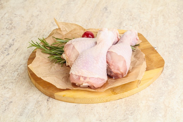 Raw chicken leg Drumstick for cooking