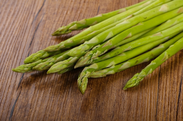 Raw green asparagus