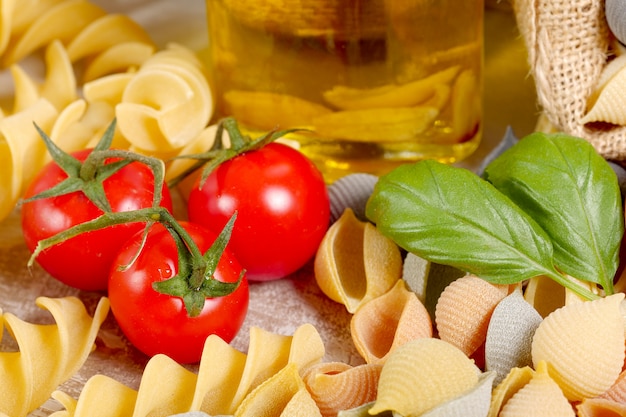 Raw pastas with cherry tomatoes