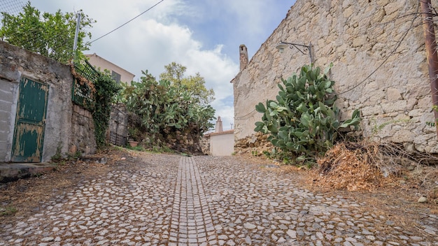 Photo rebeccu the ghost village of bonorva in northern sardinia