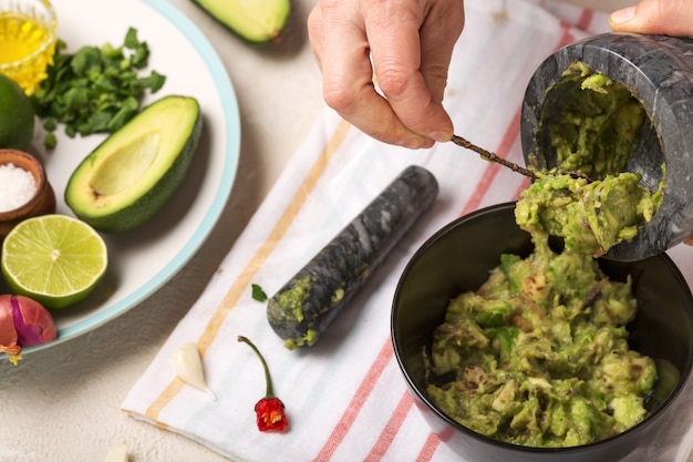 Recipe, guacamole salsa verde, salsa chips, cheesy sauces, creamy avocado dip, sauce ingredients, tortilla chips