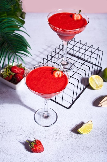 Photo red berries on table