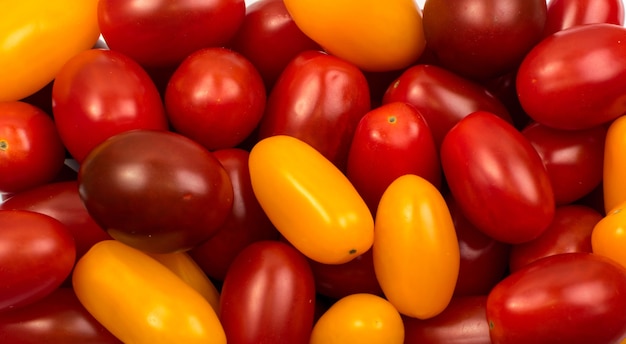 Red and yellow cherry tomatoes