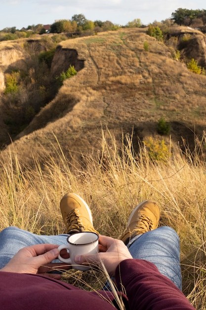 Relaxation in the mountains with a cup of tea