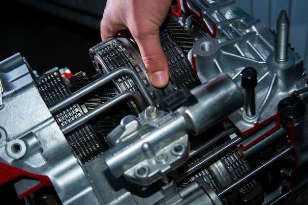 Repair and check the transmission of a vehicle