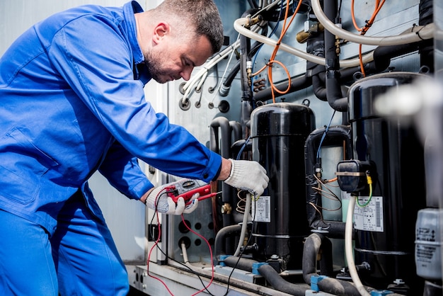 Resistance test of temperature sensors in the cooling supply section of the ventilation unit