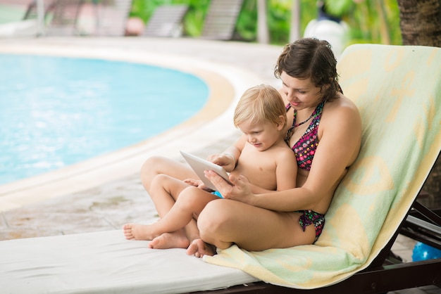 Rest by pool