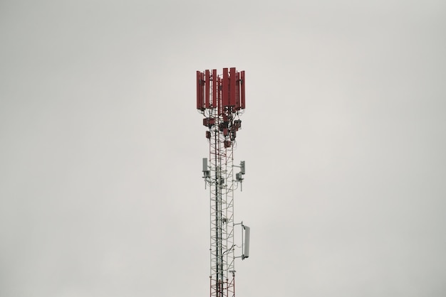 Photo revolutionizing connectivity enabling digital transformation telecom towers powering 5g and 4g cellular networks in the skies