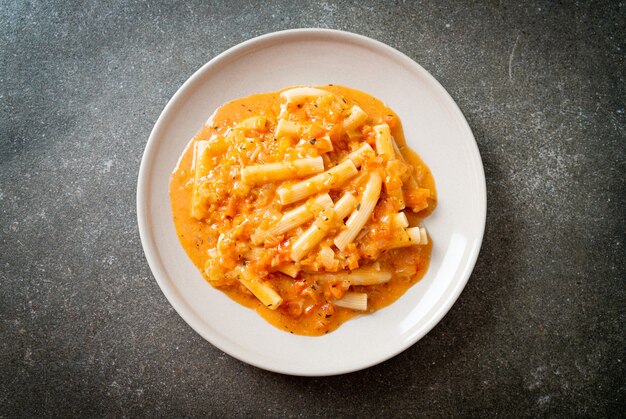 rigatoni penne pasta creamy tomato or pink sauce