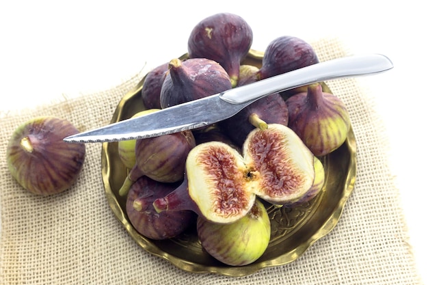 Ripe figs in a plate closeup