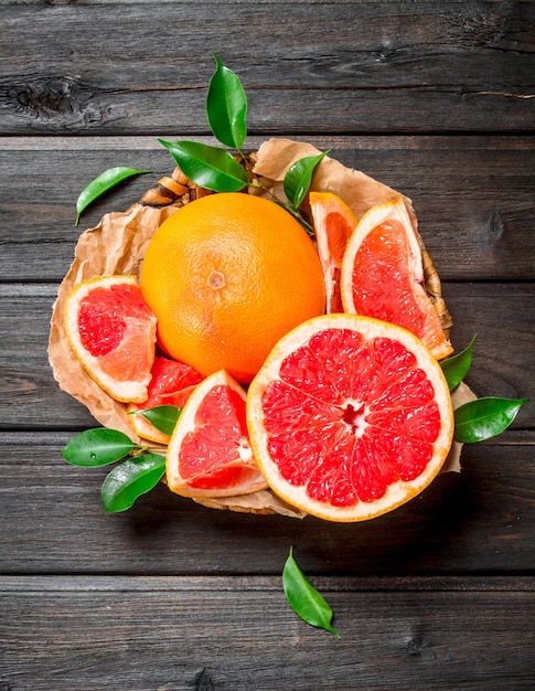 Ripe grapefruit in the basket