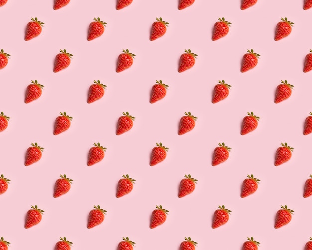 Ripe strawberries pattern