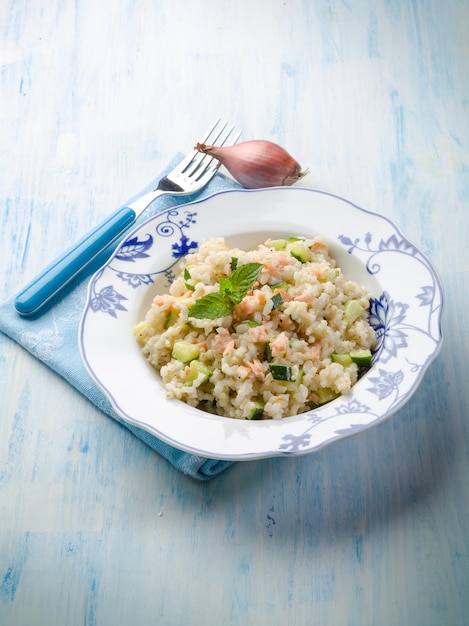 Risotto with fresh salmon and zucchinis