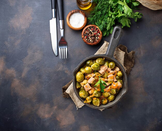 Roasted brussels sprouts with meat