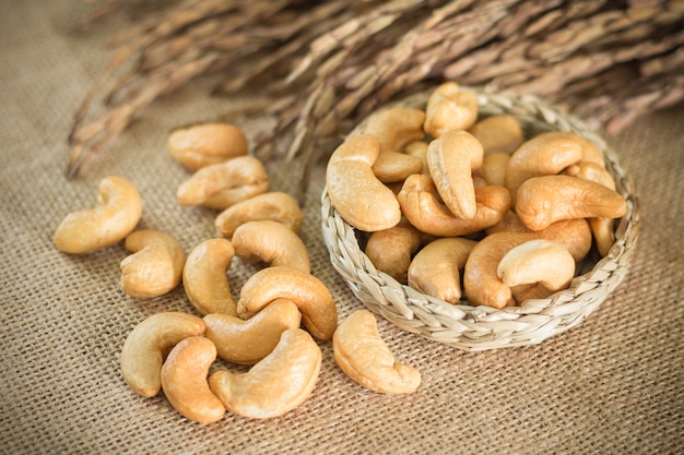 Roasted cashew nuts