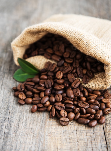 Roasted coffee beans 