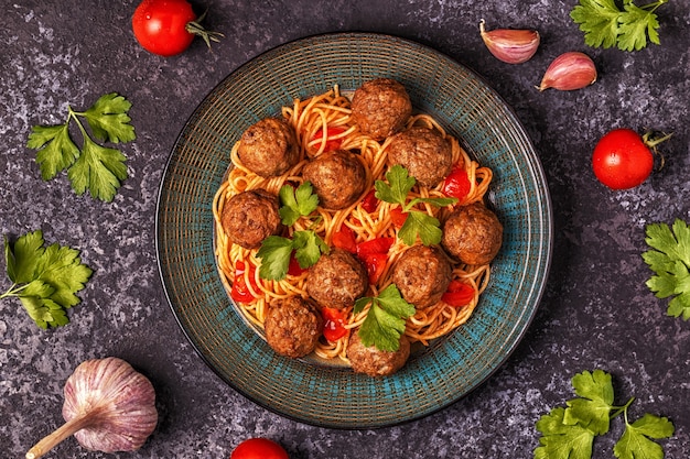 Roasted  meatballs with spaghetti